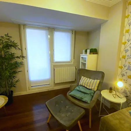 Casco Viejo Junto A Bilborock * Bilbao