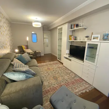 Casco Viejo Junto A Bilborock * Bilbao